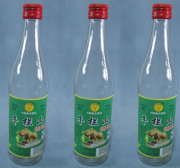 牛欄山酒瓶貼標(biāo)機(jī)樣品